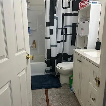 Apartment Sharing Bathroom 1 Anchorage Exterior photo
