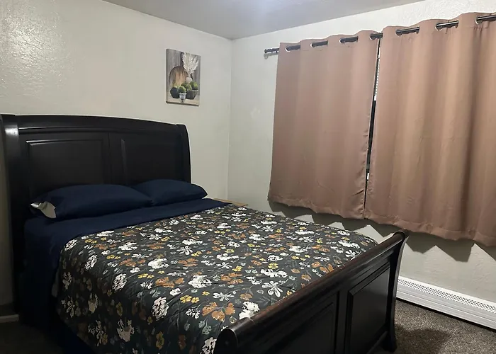 Apartment Sharing Bathroom 1